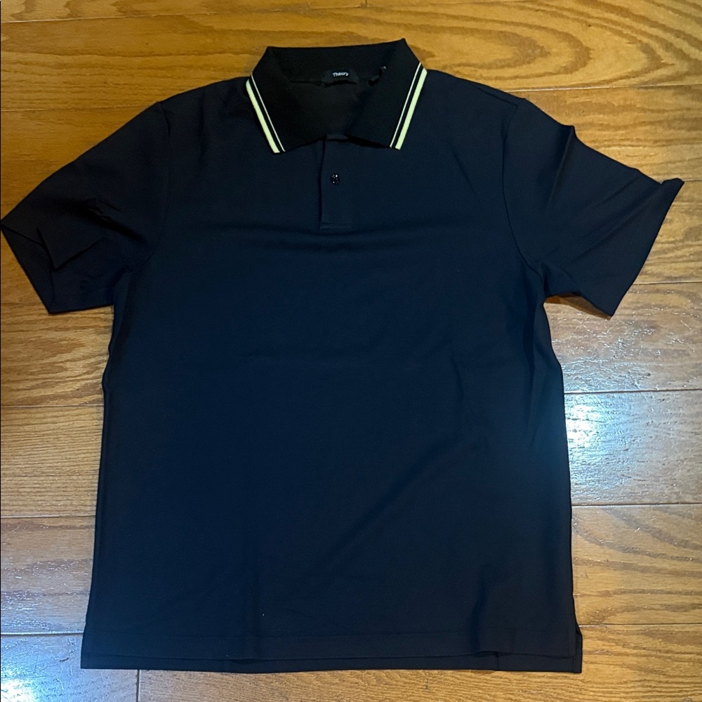 Theory Sz M 2 Pc Golf Ensemble Navy Polo & Shorts Set.
